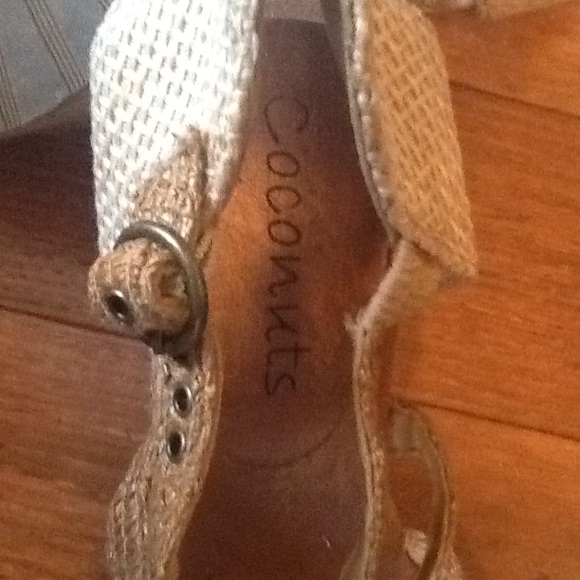 Shoes - Picture 4 of 4